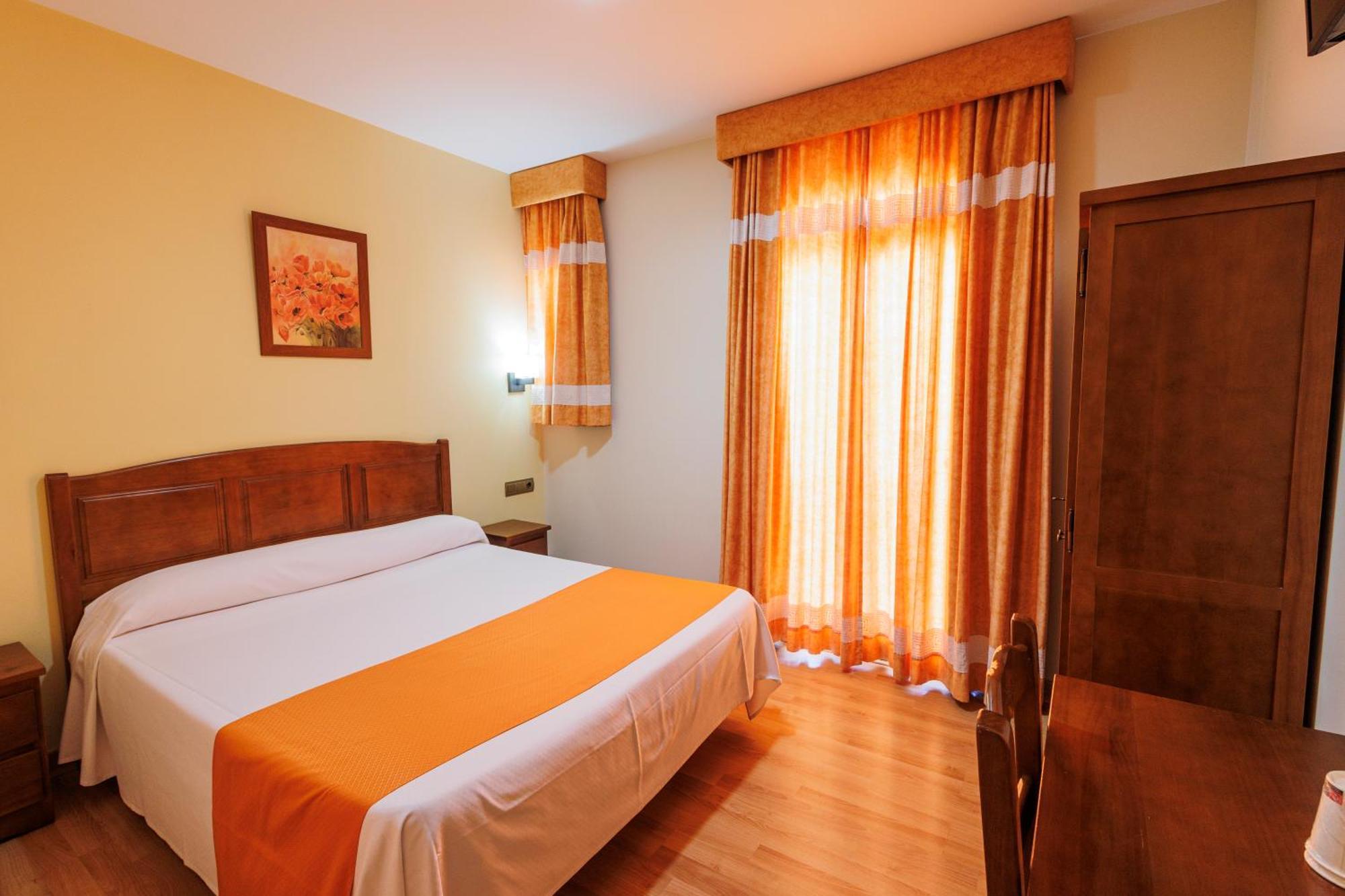 Hotel Pattaya Mocejón Kültér fotó