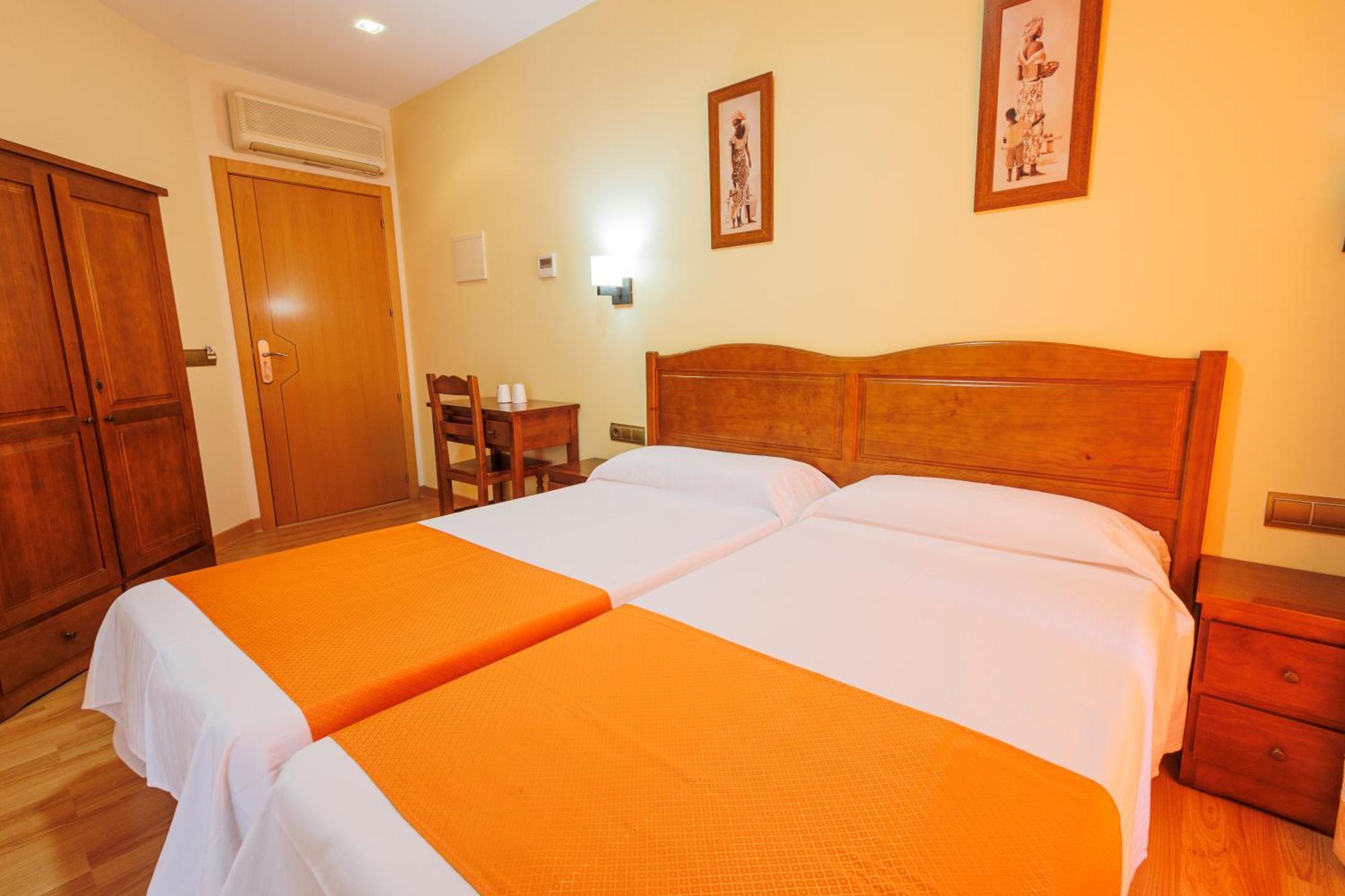Hotel Pattaya Mocejón Kültér fotó