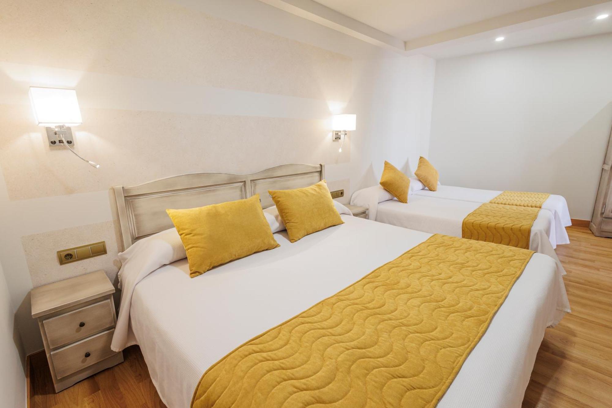 Hotel Pattaya Mocejón Kültér fotó