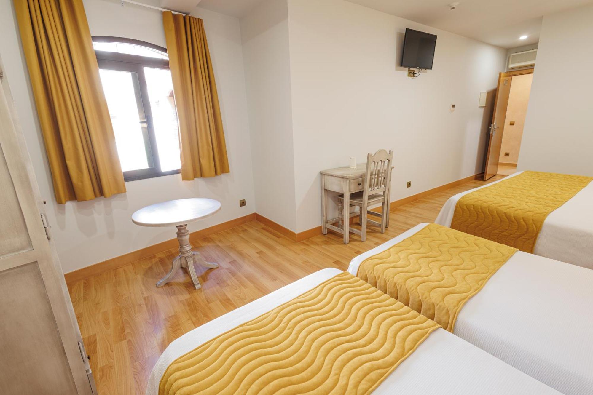 Hotel Pattaya Mocejón Kültér fotó